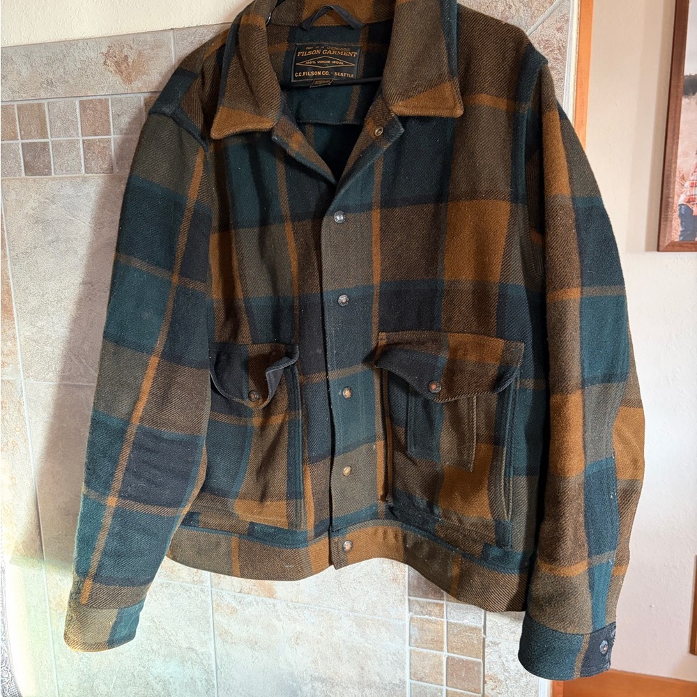 Filson men’s mackinaw wool work jacket